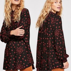 Free People Black Red Flowers in Her Hair Mock Neck Floral Long Sleeve Tunic XS